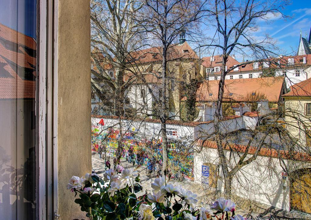 Temporary * Praga